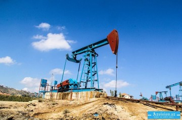 Azerbaijani oil price in global markets surpasses $67