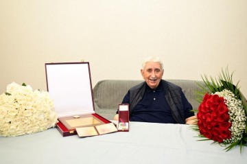 Arif Babayevə Heydər Əliyev Mükafatı təqdim olundu -