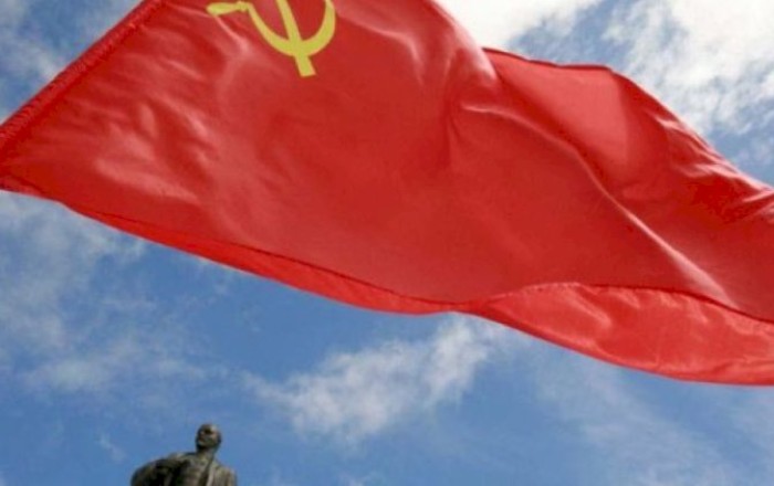 9 May günü İmişlidə SSRİ bayrağını kim asıb? -