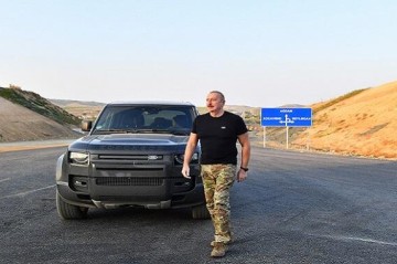 Ильхам Алиев отправился в Агдам