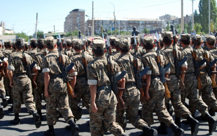 Ermənistan, görün, necə bir “ordu” qurur -