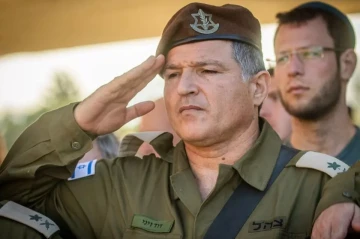Netanyahu appoints outsider to head Shin Bet in open defiance of attorney general