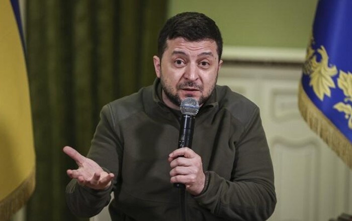 Зеленский не будет участвовать в переговорах
