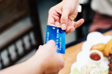 “Bank kartınızın məlumatlarını paylaşmayın”