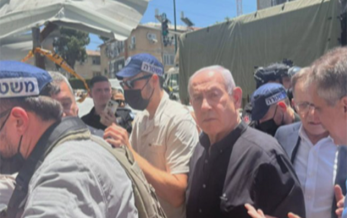 Netanyahu İranın raket zərbələri endirdiyi əraziyə getdi - KİV