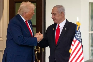 Trump demands Israel drop Netanyahu’s corruption trial, calls it “Witch Hunt”