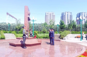 Azerbaijan, Uzbekistan air force chiefs discuss defence cooperation