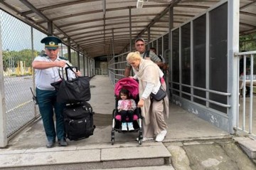 20 Ukrainian citizens evacuated from Iran to Azerbaijan