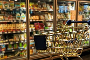 Rusiyalı keşiş hipermarketləri bağlamağa çağırır...