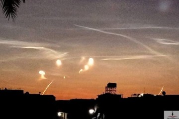 В небе над Египтом заметили странные огни