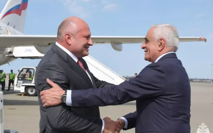 Russian, Azerbaijani emergencies ministers discuss cooperation