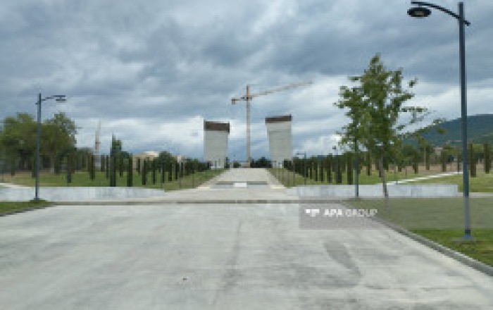 Xankəndidə Zəfər parkında Zəfər Tağı tikilir - FOTO