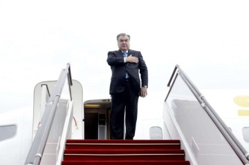İmaməli Rəhmanın Azərbaycana səfəri başa çatdı