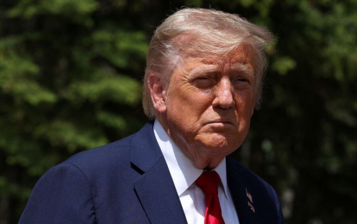Трамп подаст в суд на WSJ из-за статьи об «эротическом подарке» Эпштейну