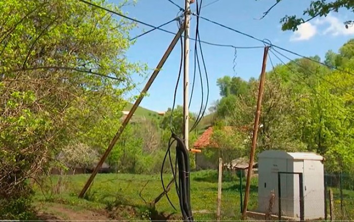 Tovuzun bir sıra kəndlərində elektrik təsərrüfatı yenilənir - Video