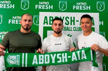 Qırğızıstan klubu daha bir azərbaycanlı futbolçunu heyətinə qatdı