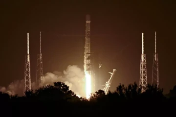 SpaceX launches 28 Starlink satellites following rare network outage