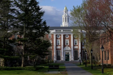 US accuses Harvard university of violation of civil rights law over anti-semitism