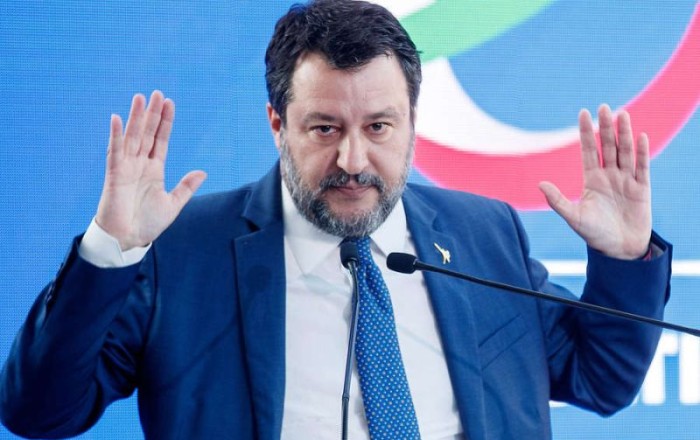 Вице-премьер Италии раскритиковал бюрократию и ограничения ЕС