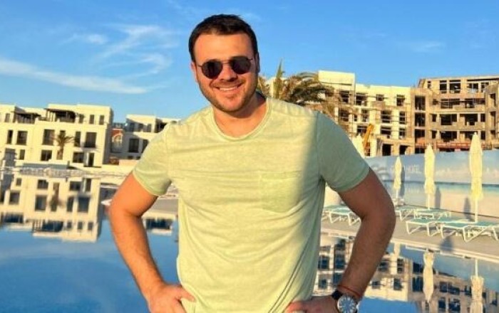 Emin rus aparıcıları onlarla əvəzlədi