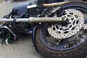 В Сумгайыте мотоцикл сбил людей на переходе