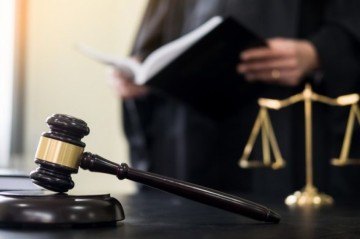 Konstitusiya Məhkəməsinin yeni hakimləri parlamentdə and içdilər