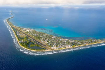 Fearing submersion, half of Tuvalu’s citizens apply for Australia migration ballot