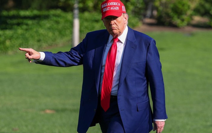 У Трампа проблемы из-за дела Эпштейна