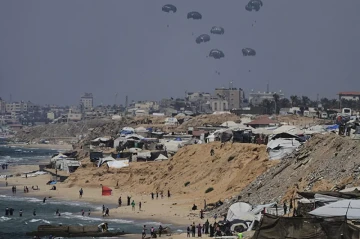 Israeli forces conduct new airdrop operation to Gaza