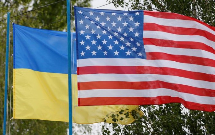 В США назвали неожиданную причину приостановки военной помощи Украине