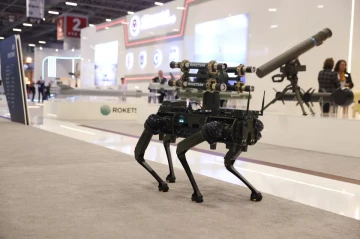 Turkish Defence firm Roketsan unveils KOZ robot dog at İDEF-2025 VIDEO