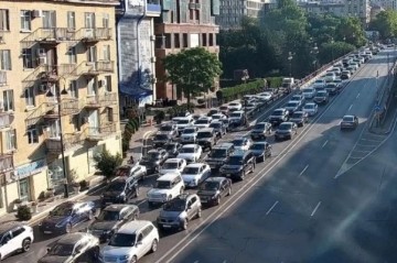 Bu yollarda sıxlıq var - SİYAHI