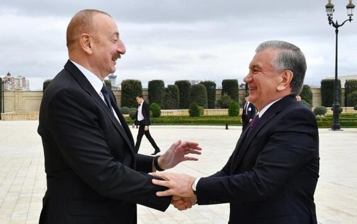 Mirziyayevin rəsmi qarşılanma mərasimi oldu