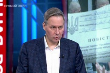 “Böyük türk” bizi sıxışdırır -