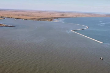 Ukraine temporarily shuts key Danube-Black Sea route after deadly vessel explosion
