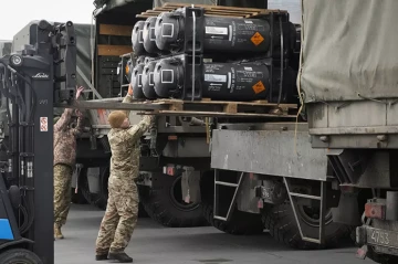 AP: US officials still reviewing Ukraine’s defence requests