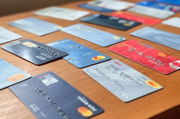 Azerbaijan augments number of payment cards in June 2025