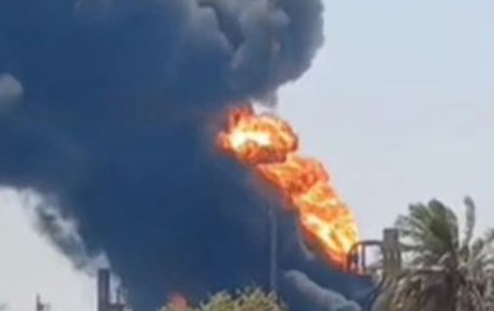 Новое ЧП в Иране: горит нефтезавод