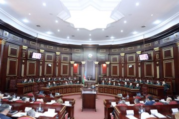 Ali Məhkəmə Plenumunun iclası keçirildi