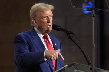 Трамп заявил, что хотел бы иметь возможность отменить санкции против Ирана