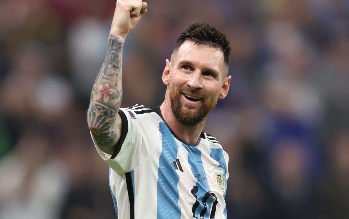 "Messi tarixin ən yaxşısıdır" -