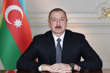 İlham Əliyev venesuelalı həmkarını təbrik etdi
