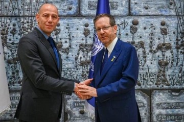 Israeli President meets new ambassador to Azerbaijan
