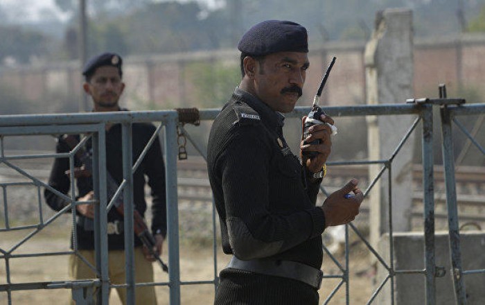 At least 9 bus passengers killed by terrorists in Pakistan
