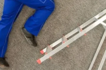 Göygöl sakini nərdivandan yıxılıraq xəsarət alıb