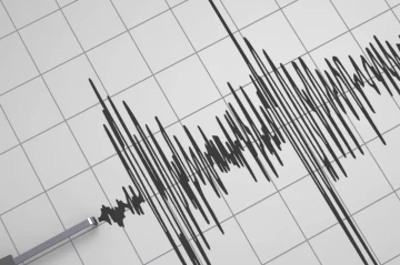 Magnitude 5.5 earthquake strikes off Philippine islands