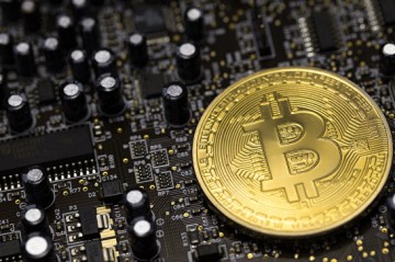 Bitcoin price breaks all-time high again