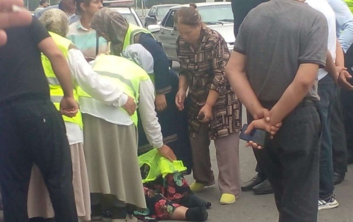 Avtobusun vurduğu təmizlikçi qadın xəstəxanada öldü