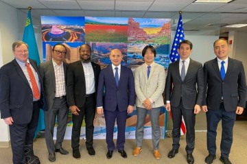 Kazakhstan courts leading U.S. firms with strategic investment pitch
