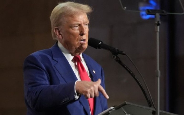 Трамп заявил, что не уверен, сможет ли положить конец войне в Украине